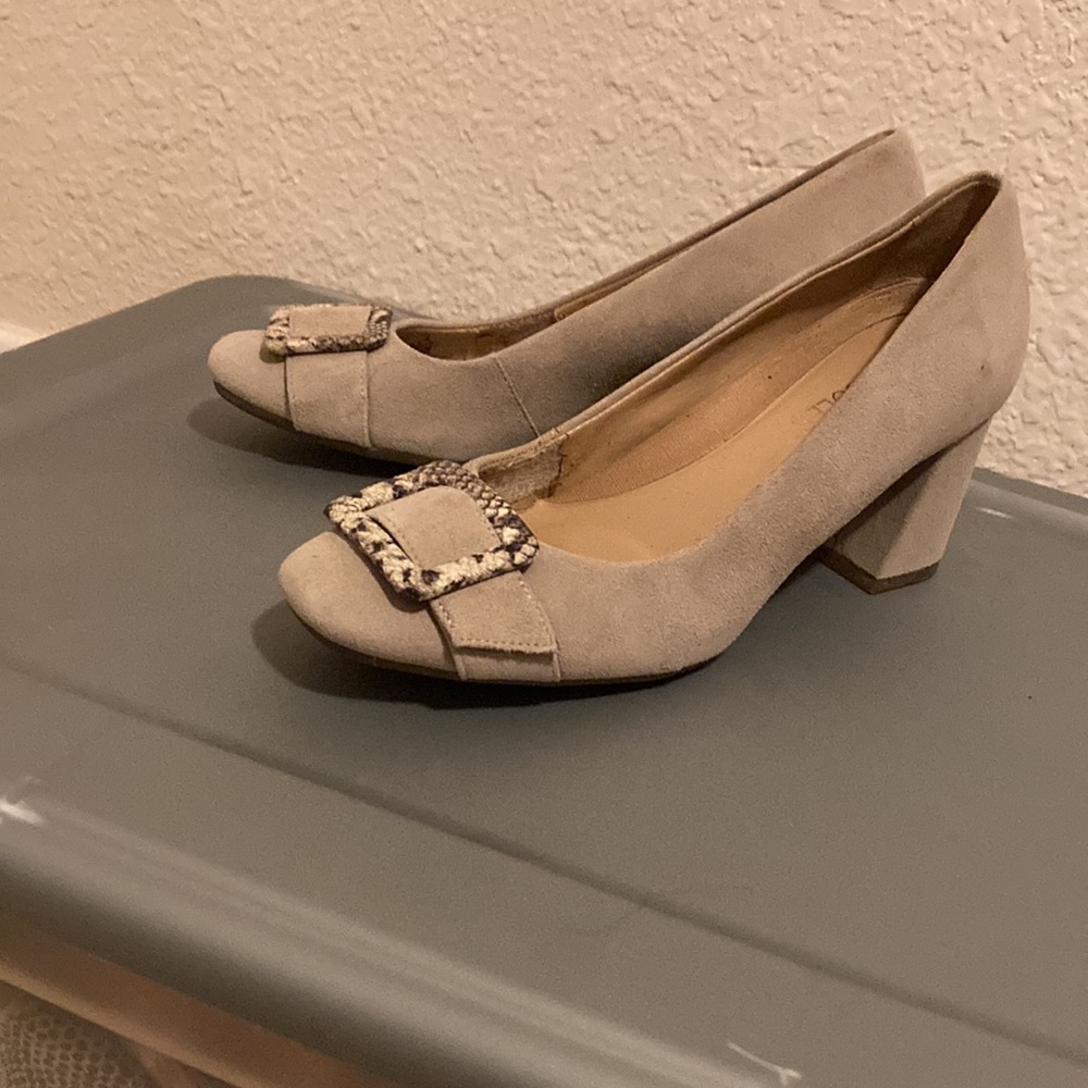 5 for $20 MIX N MATCH Aerosoles Northwest Pumps - Picture 11 of 13